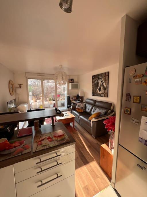 Appart 2 Chambres 17 Min De Paris 罗尼苏布瓦 外观 照片